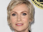 Jane Lynch joins mourners at Julia Roberts'...