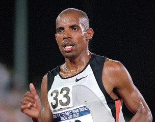 Boston Marathon winner is former U.S. Olympian