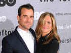 Justin Theroux jokes about weekend wedding story