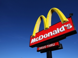 Video captures brawl at Iowa McDonald's