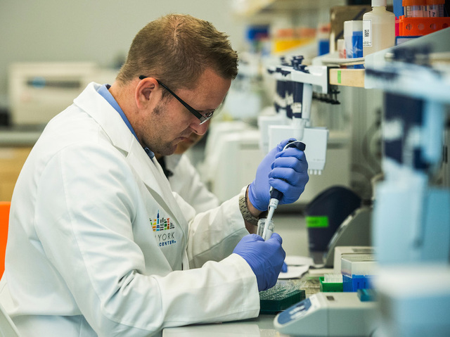 Cancer death rates declining, CDC says