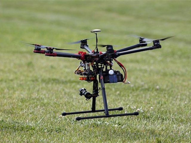FAA to require most drones to be registered