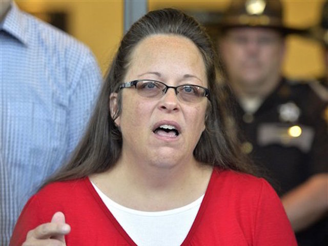 Clerk who refused to sign gay marriage licenses voted out in Kentucky