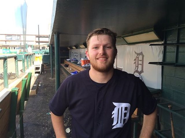 Caught Looking: Tigers bat boy pranked