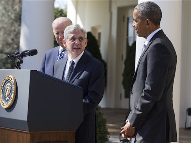 Clinton pushes for Garland hearing