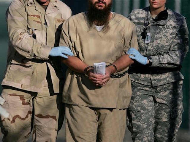 Senegal takes in 2 prisoners from Guantanamo