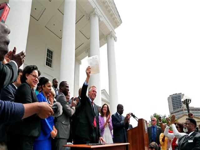Va. lawmakers to sue over felon voting rights