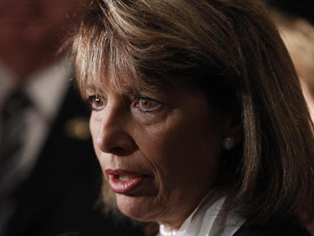 Rule to force women to register for draft erased