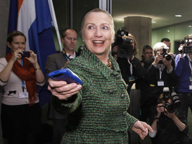 Clinton says IG report won't affect bid