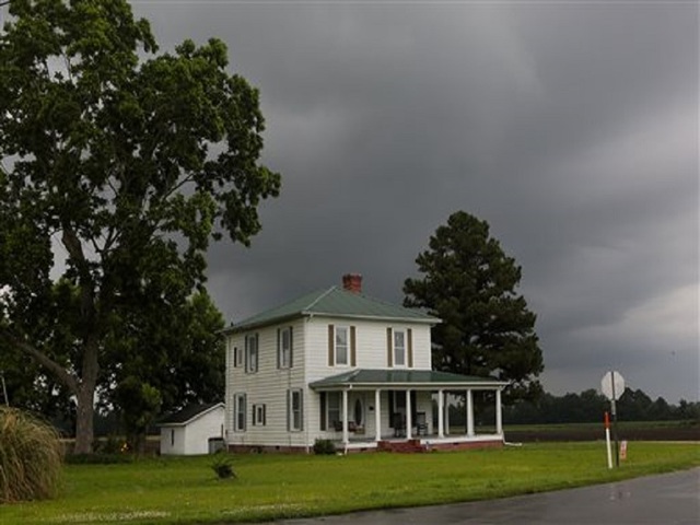 Tropical Storm Colin heads east