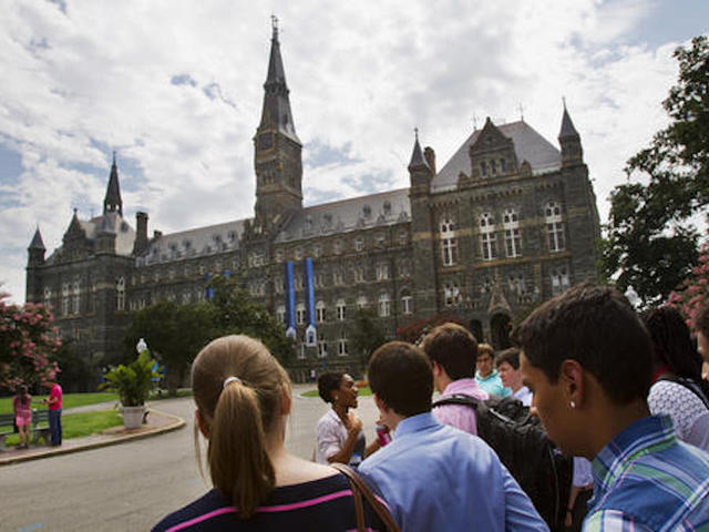Georgetown to give slave descendants priority for admission