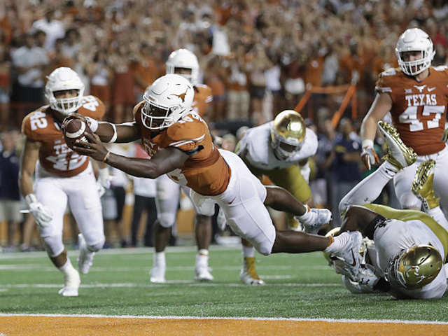 Whataburger celebrates Texas win with sick burn of Notre Dame