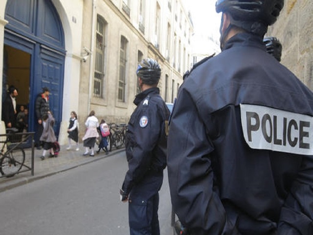 France thwarts possible attack, warns of threats