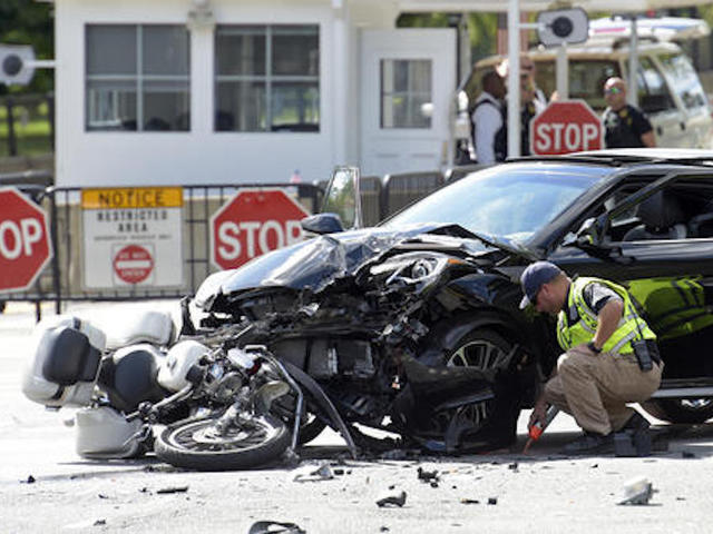 Secret Service: Uniformed agent hit by car near White House
