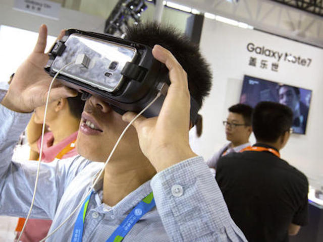 Samsung says 3 reports of China phone battery fire