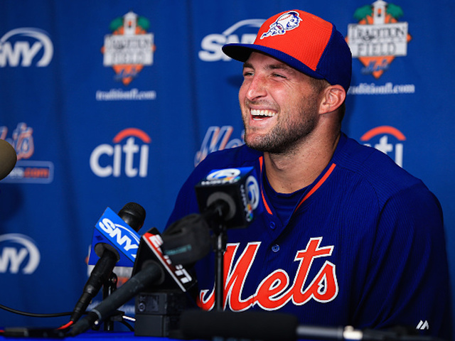 VIDEO: Tim Tebow hits first career walk-off home run