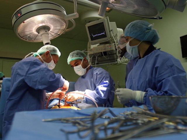 CDC issues warning to open-heart surgery patient