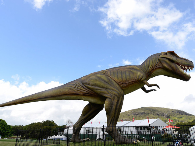 Tiny T. rex arms explained by science