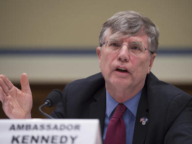 State aide sought to change classification of Clinton email