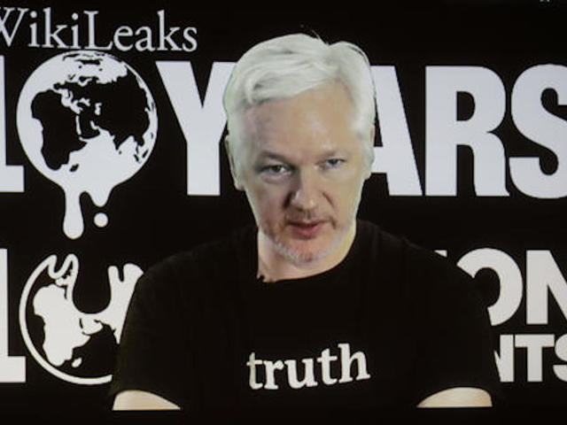 With email dumps, WikiLeaks tests power of full transparency