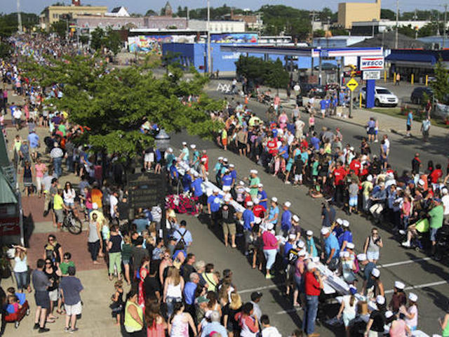 Guinness declares massive Michigan ice cream sundae a record