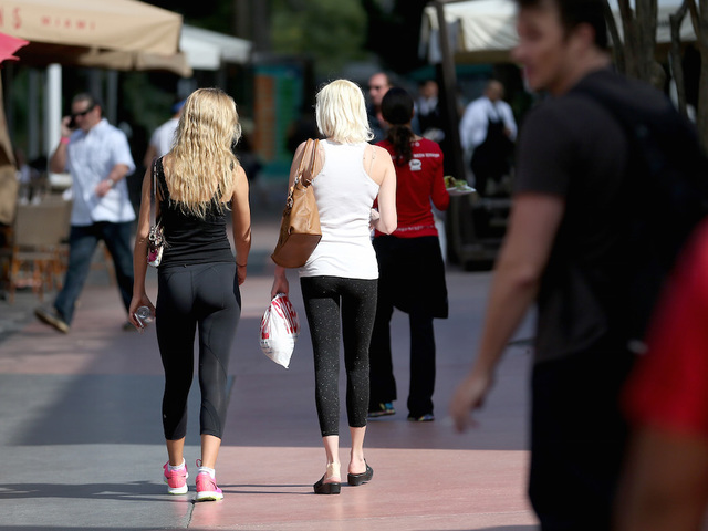 Yoga pants parade planned after man's harsh comments against them