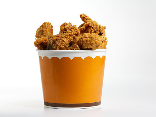 Lawyer hopes to fry Popeye's chicken restaurant with lawsuit