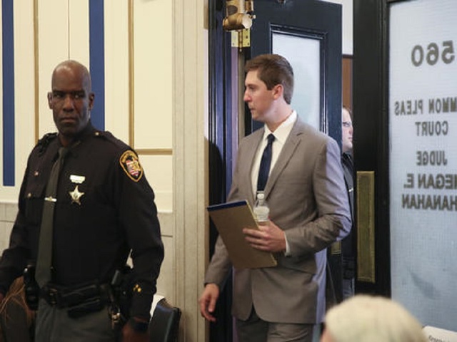 Jury deliberations to resume in Ohio police shooting trial