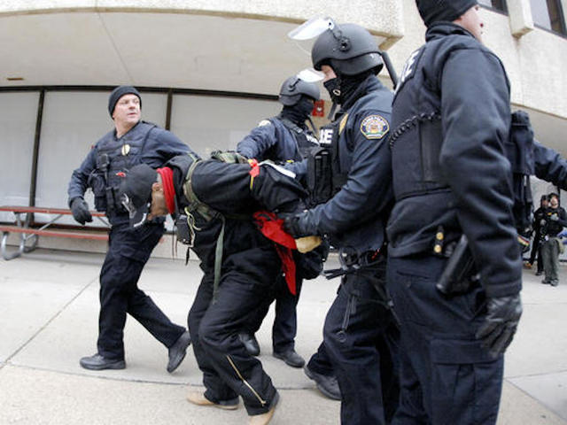 Dakota Access oil pipeline developer won't consider reroute