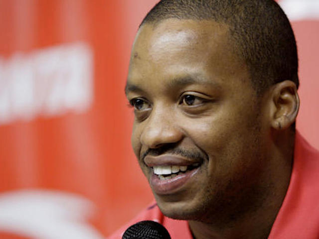 Ex-Rocket Steve Francis charged with threatening officer
