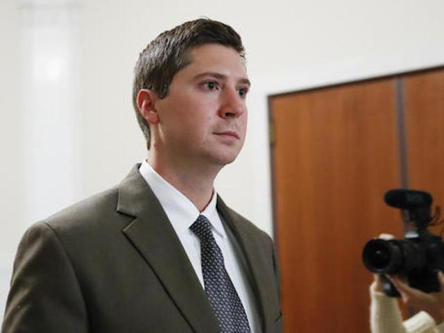 Ohio cop to be retried in shooting death