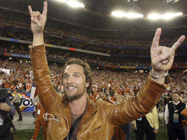 Matthew McConaughey gives golf-cart ride home to students