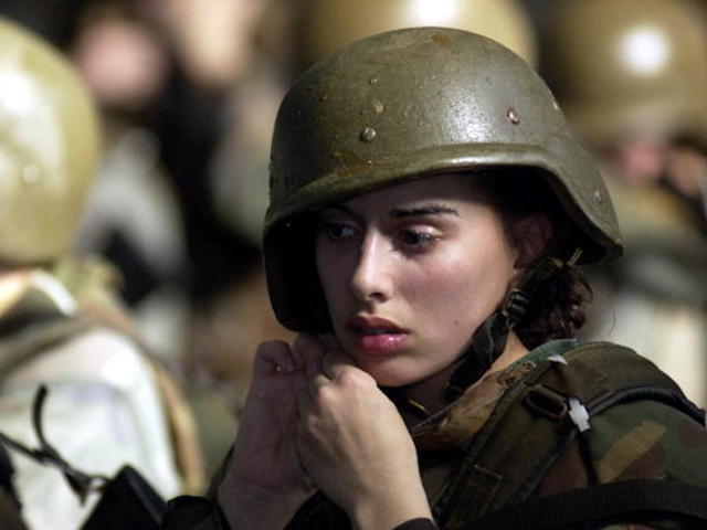 White House and Pentagon support requirement for women to register for the draft