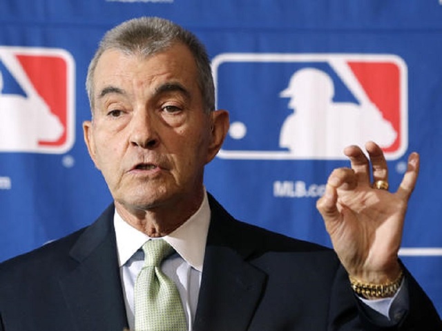 Selig, Schuerholz elected to baseball Hall of Fame