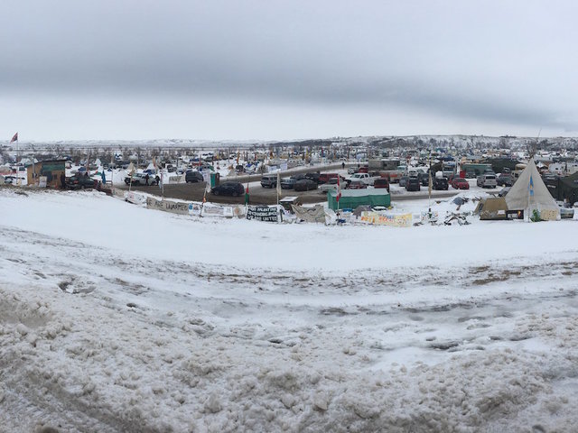 Deadline to leave Dakota Access Pipeline site approaching