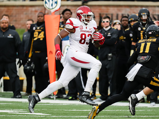 Despite gift card perk, college football player accused of shoplifting from bowl game sponsor