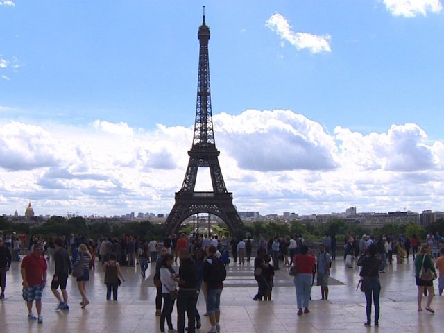 Eiffel Tower could get a makeover