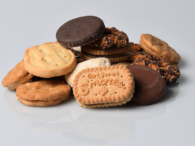 Girl Scout selling cookies robbed in Philadelphia