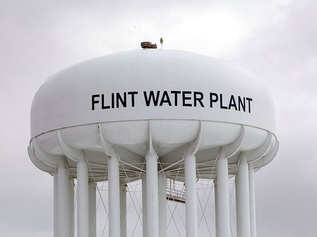 Flint mayor: City needs 2 years before it can treat its own water