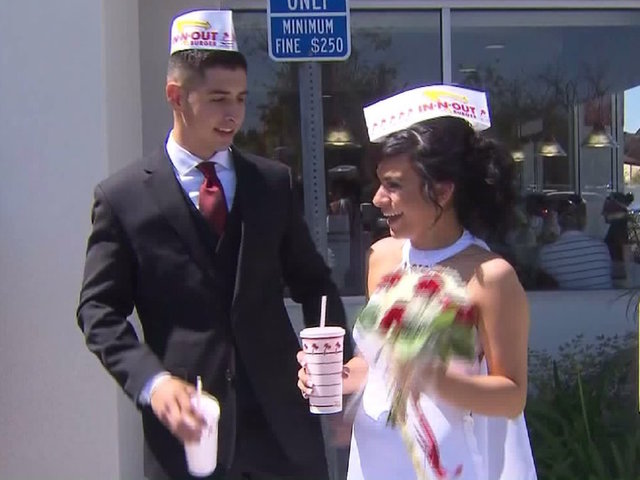 Newlywed couple holds wedding reception at In-n-Out in California