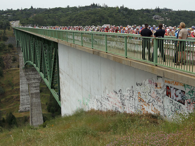 Woman falls off 730-foot-tall bridge while taking selfie
