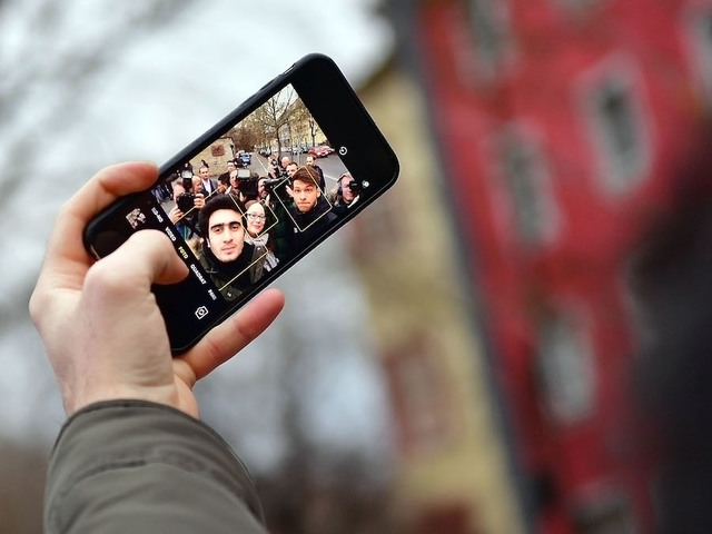 Tilting your phone can give away PIN, password to hackers, study warns