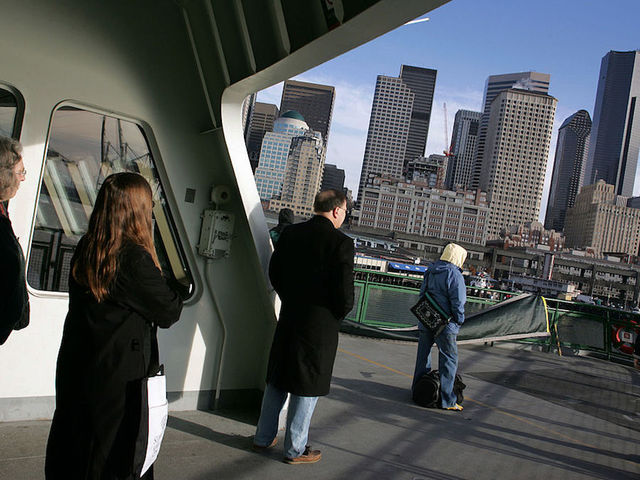 2 officers shot in downtown Seattle