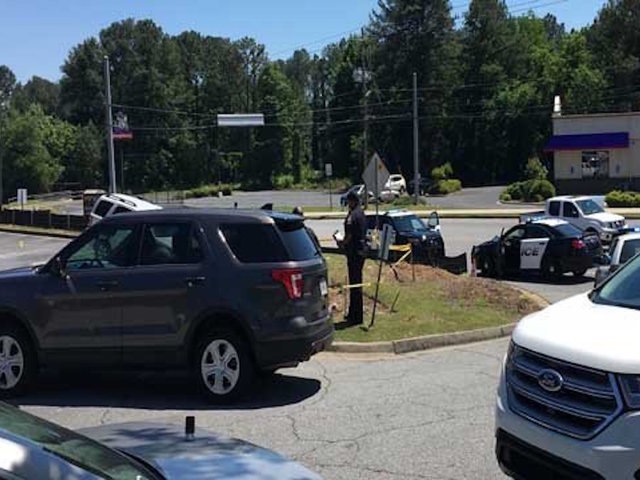 Man shot, killed in public meet-up for sale organized online