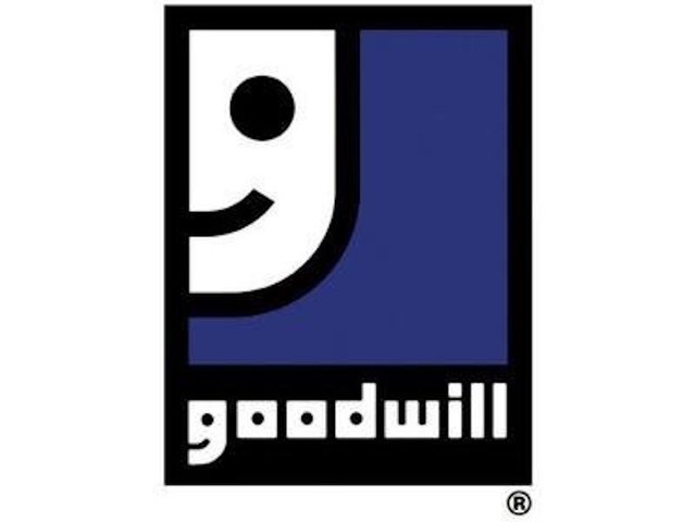 Ohio couple donates $100,000 to Goodwill ... accidentally