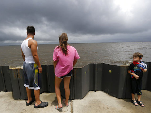 Tropical Storm Cindy comes ashore in southwest Louisiana