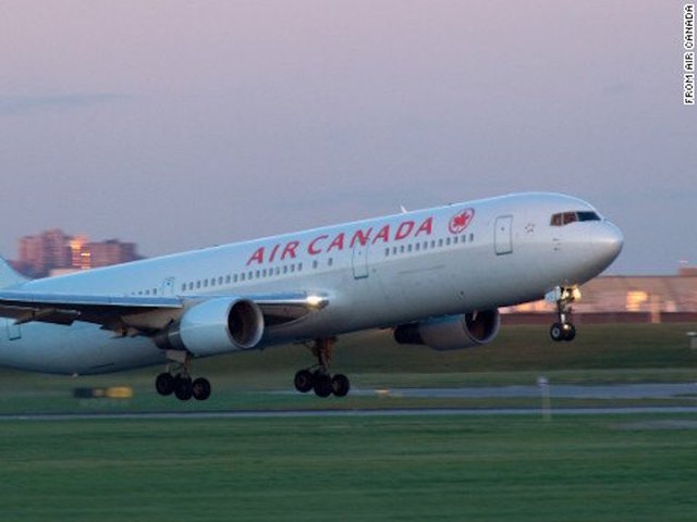 Air Canada plane nearly lands on a crowded runway at San Francisco airport