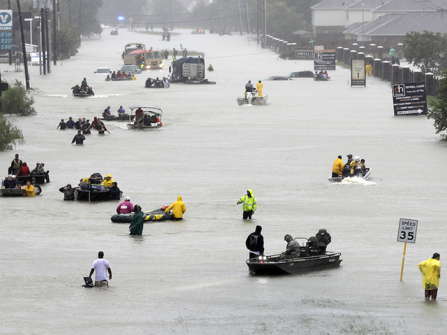 Houston police chief wonders 'how many bodies' will be found amid Harvey flooding