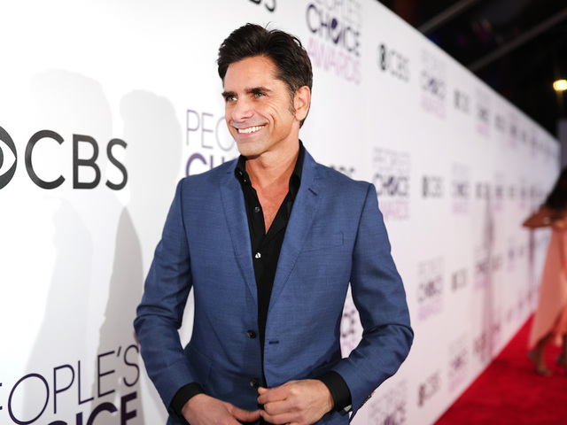 John Stamos to become dad at 54