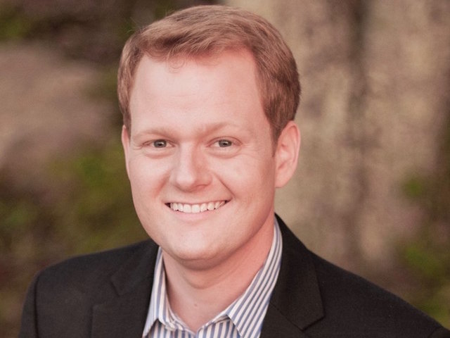 Former TV anchor Chris Hurst, whose girlfriend was killed on live TV, wins race for Virginia house